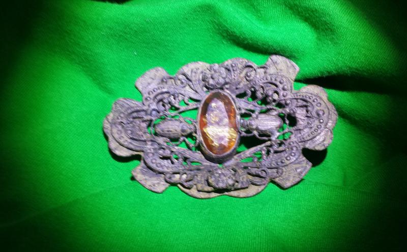 Name:  Brooch Front.jpg
Views: 209
Size:  62.3 KB